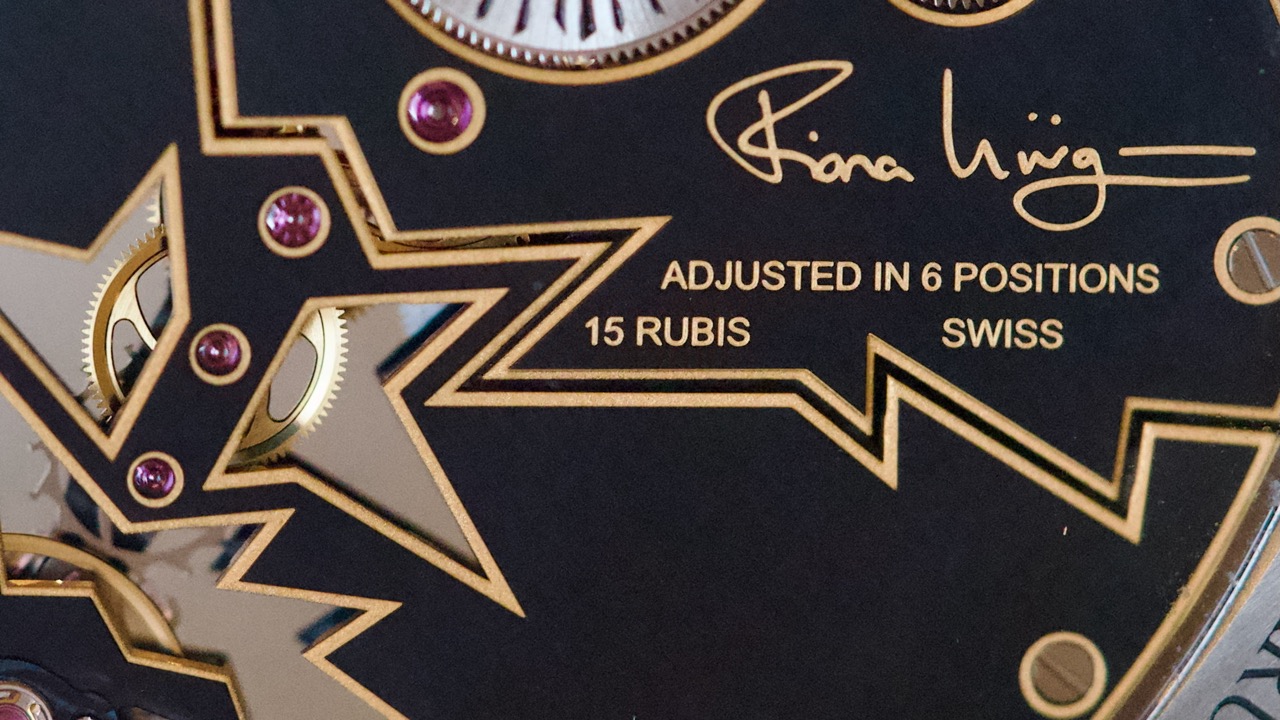 Back side detail signature
