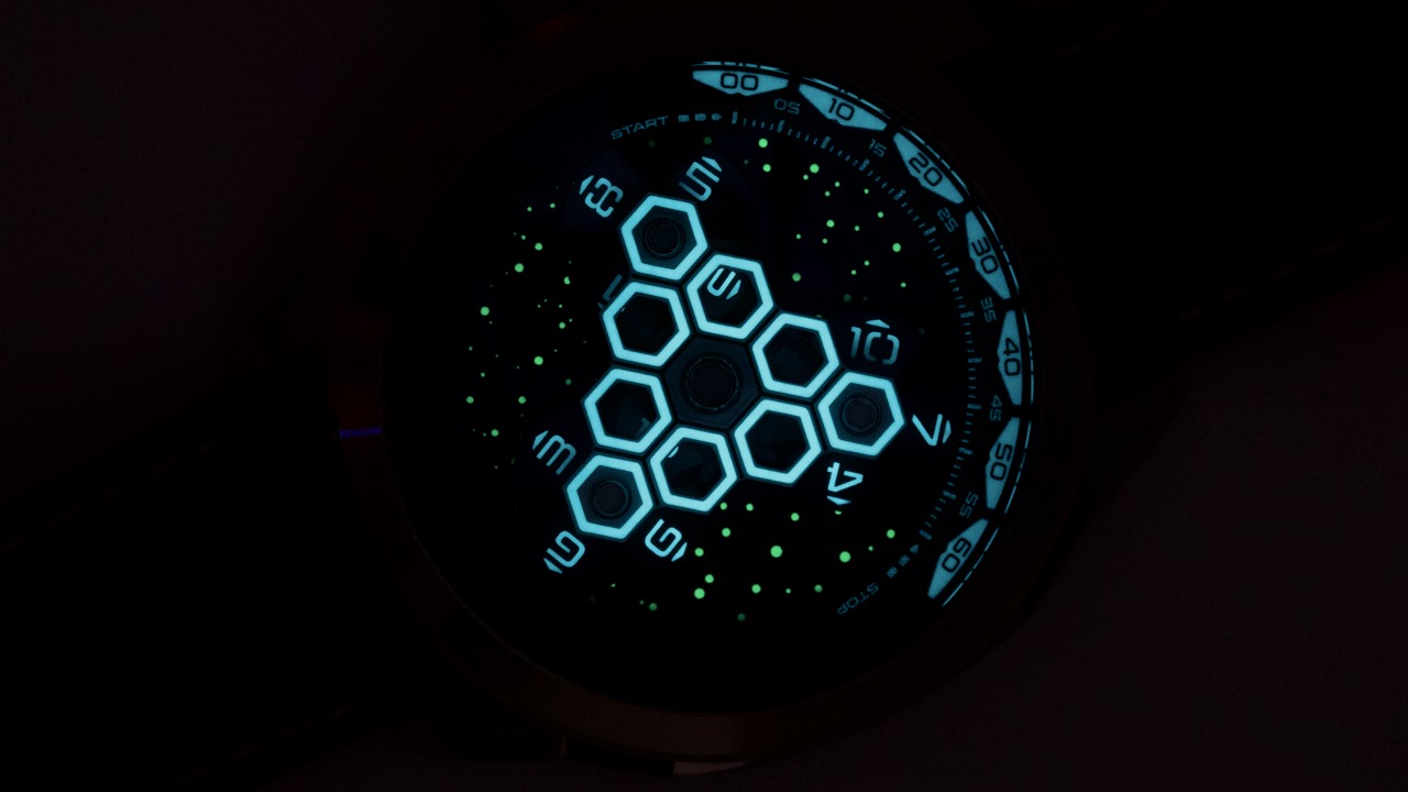 Lume shot of the dial