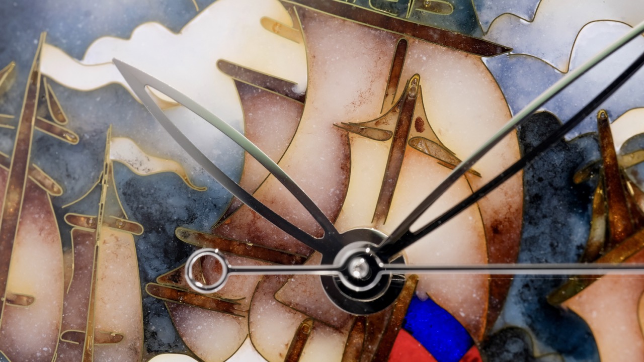 Dial detail