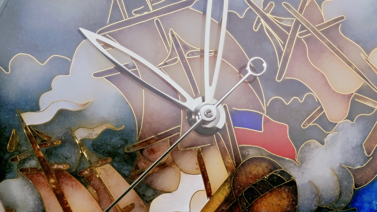 Dial detail